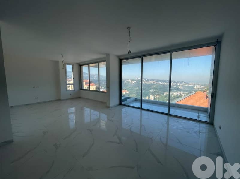 200 Sqm | High End finishing 2nd floor apartment in Monteverde 0