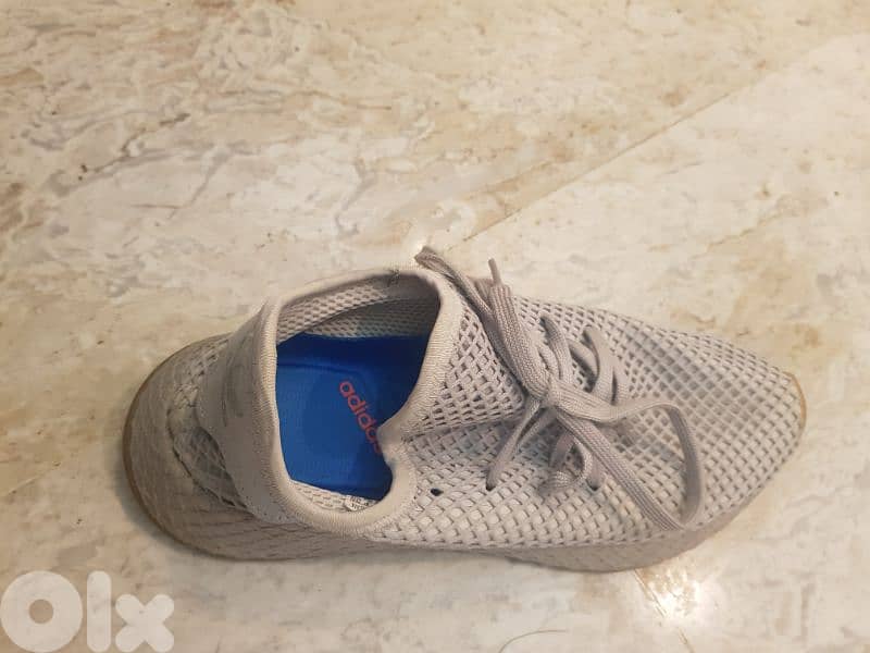 Adidas shoes original size 42 2