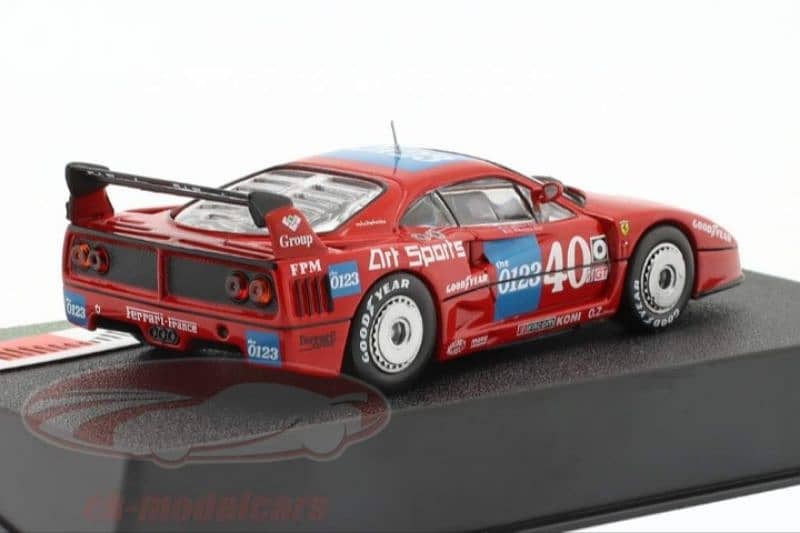Ferrari F40 Competizione 1990 diecast car model 1;43. 3