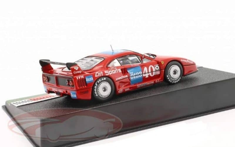 Ferrari F40 Competizione 1990 diecast car model 1;43. 4