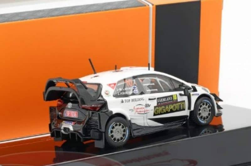Toyota Yaris WRC (Rally Sweden 2020) diecast car model 1;43. 4