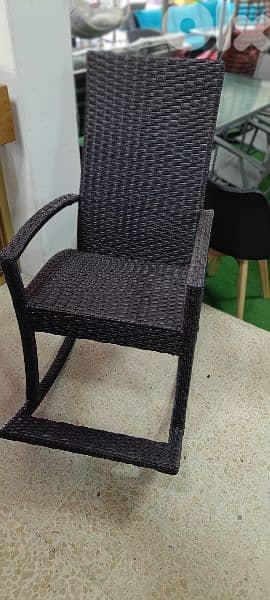 كرسي هزاز رزين.      Hammock chair 1