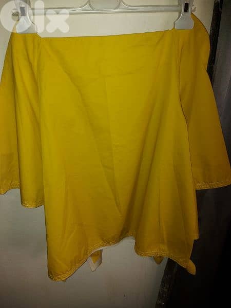 للبيع تيشرت نسائي 1