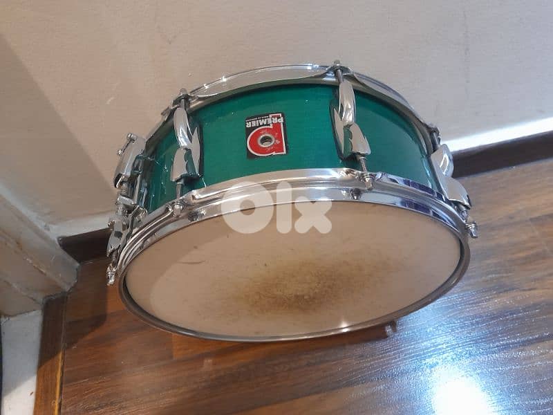 vintage premiere snare 1