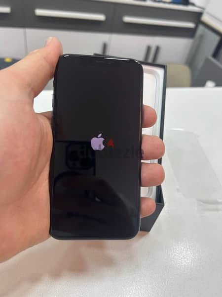 Iphone 11 pro / 256 Gb 4