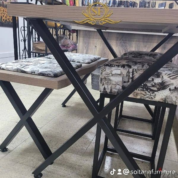 kitchen Table with seats. طاولة مطبخ مه بنك وتابوري 3