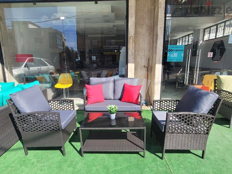 Resin set with cushionsطقم رزين مع طراريح 0