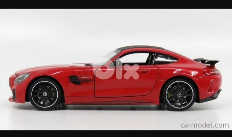 Mercedes AMG GT-R (2017) diecast car model 1:24. 1