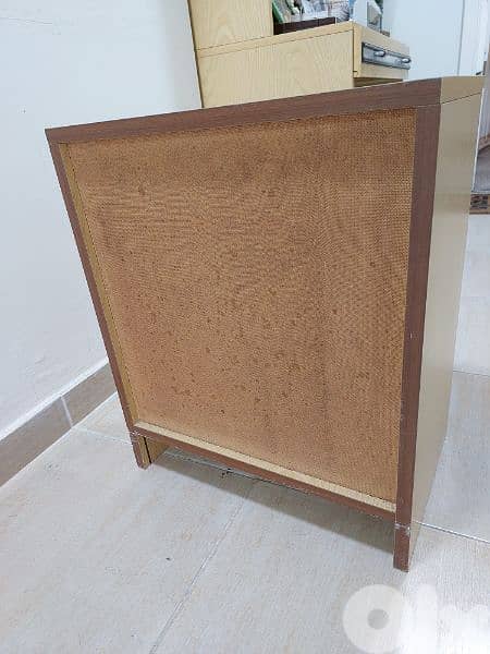 Beside Bed Table - Italian - كومود إيطالي 4