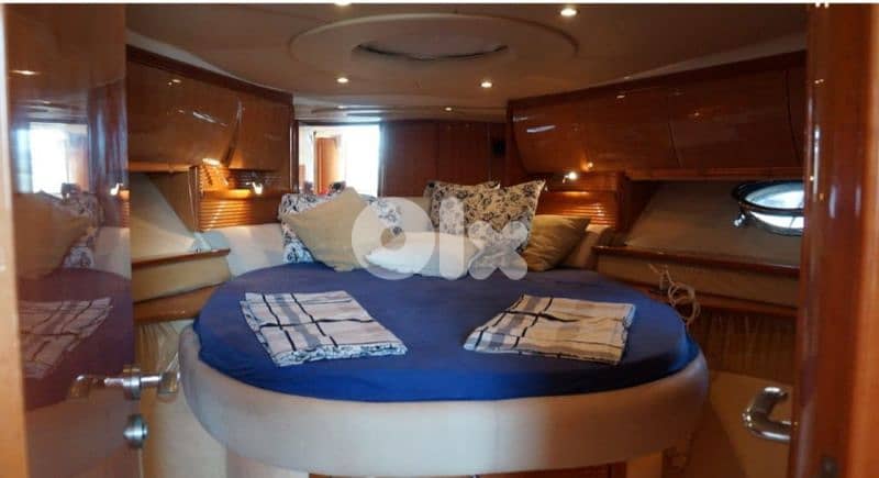 Azimut, Atlantis 42 feet price is negotiable for travel reason. 8