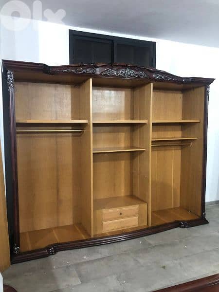 غرفة نوم خشب زان صناعة مصريه مستعملة بحالة جيدا 1