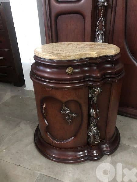 غرفة نوم خشب زان صناعة مصريه مستعملة بحالة جيدا 4