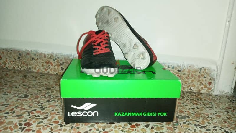 lescon football shoes 0