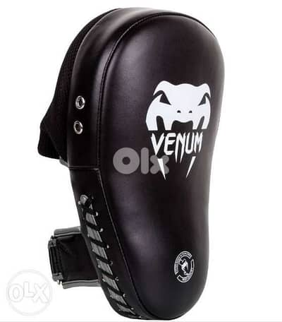 New Focus Venum Mitts