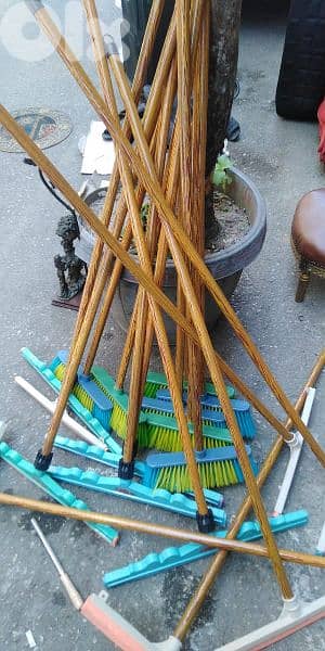 مساحات ومكانس. . . . . . 1