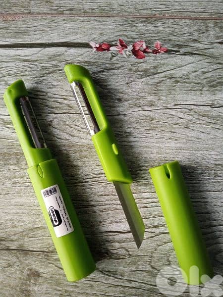 2in 1 peeler and knife 0
