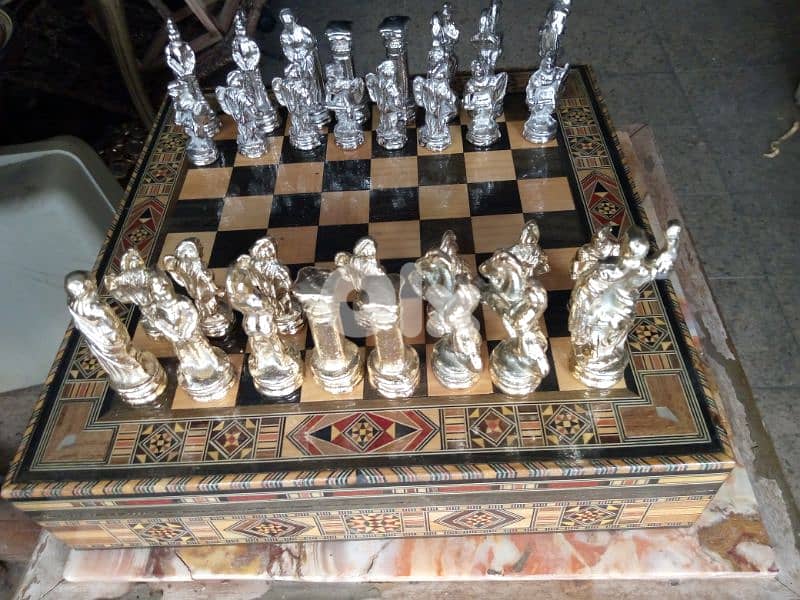 طاولة شترنج صندوق 1