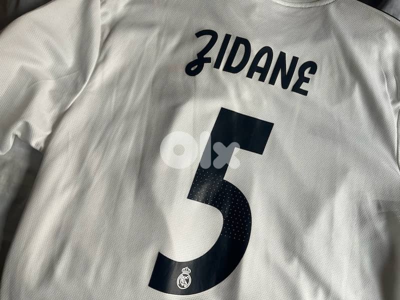 real madrid 2018/19 home adidas kit zidane special edition 3