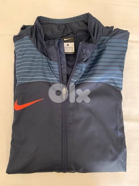 Nike jacket 0
