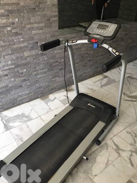 treadmill like new heavy duty very good quality 1