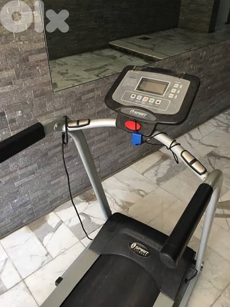 treadmill like new heavy duty very good quality 2