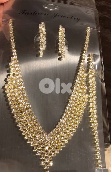 set, earings and necklace 2