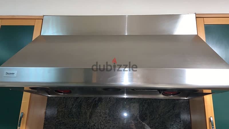oven with grill and aspirator فرن كبير مع شوّايةو شفّاط 2