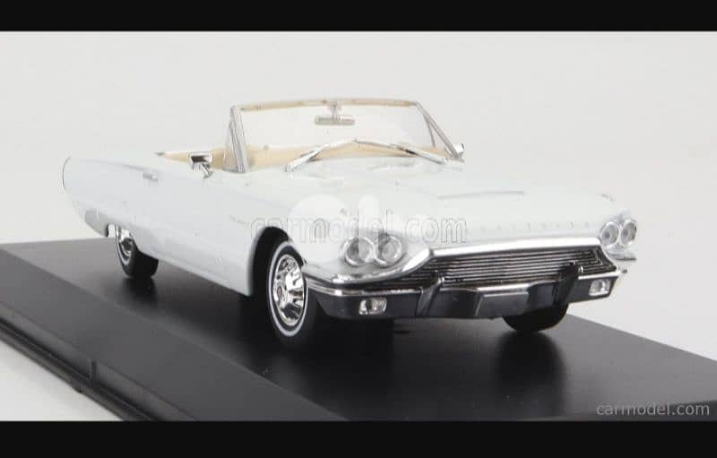 Ford Thunderbird 1964 diecast car model 1;43. 3