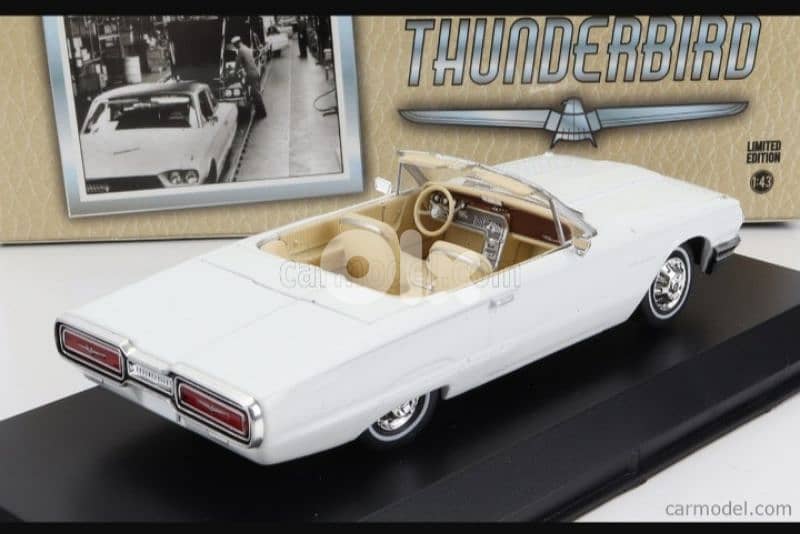 Ford Thunderbird 1964 diecast car model 1;43. 4