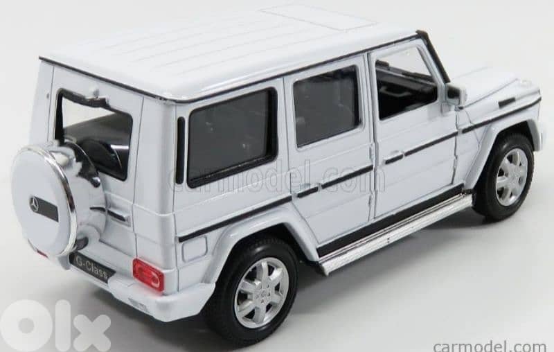 Mercedes G wagon diecast car model 1:24. 1