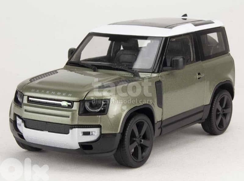 Land Rover Defender 2020 diecast car model 1:24. 0