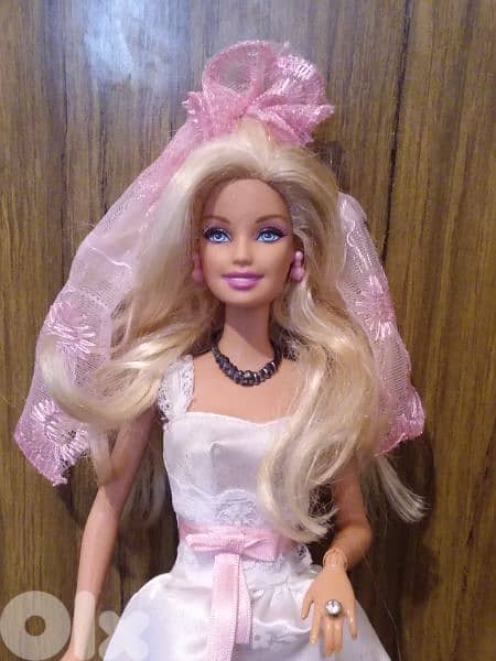 WEDDING BRIDE Barbie Mattel great doll 2010 in bridal dress +shoes=25$ 1