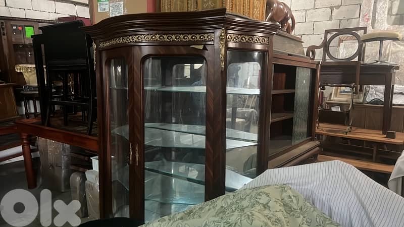 خزانه انتيك 1