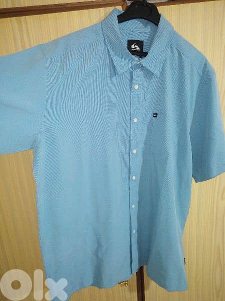Quik  silver shirt size medium original 2