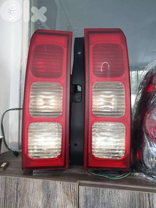 Hummer H3 tail light original 0