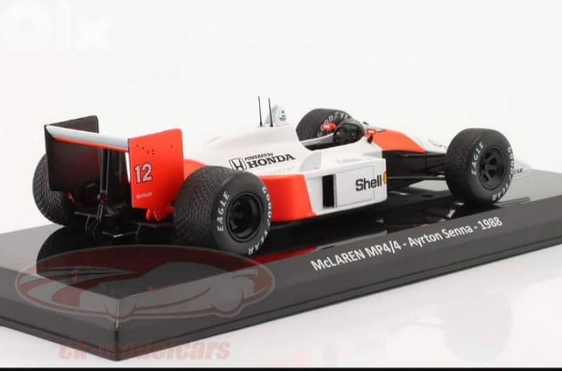 Ayrton Senna McLaren MP4/4 (1988) diecast car model 1:24. 3