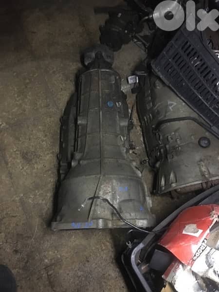 Mercedes and BMW motor & vitesse 3