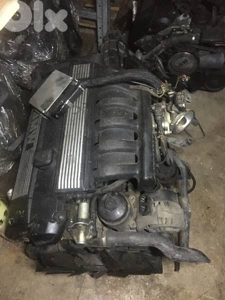 Mercedes and BMW motor & vitesse 8