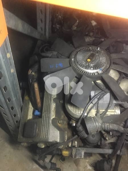 Mercedes and BMW motor & vitesse 16