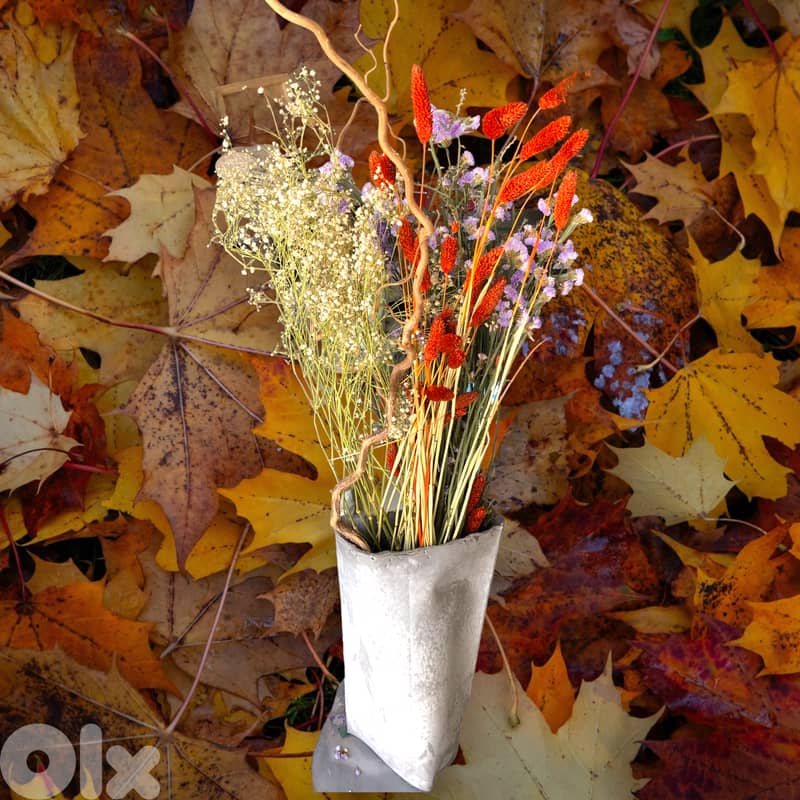 concrete vases 0