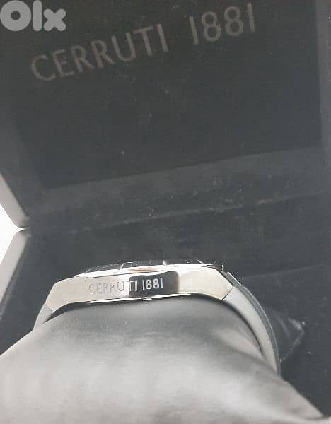 Cerruti 1881 4