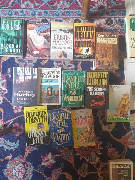 200 books in english & french for sale 8