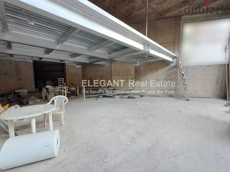 Huge Showroom | Prime Location | High End Finishing 0