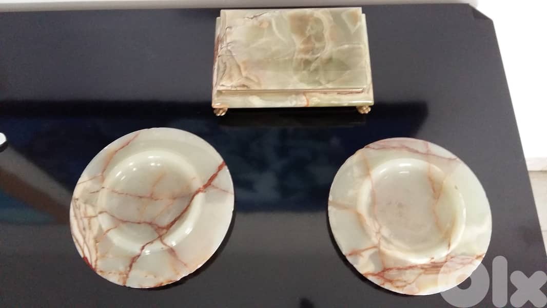 Antique Marbele Ashtray Set 0