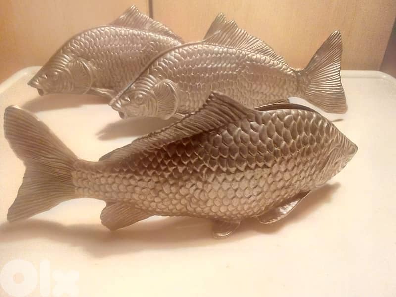 vintage decorative fish white copper table cards / napkin holders 23cm 2