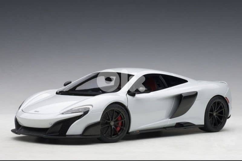 Mclaren 675LT diecast car model 1;18. 0
