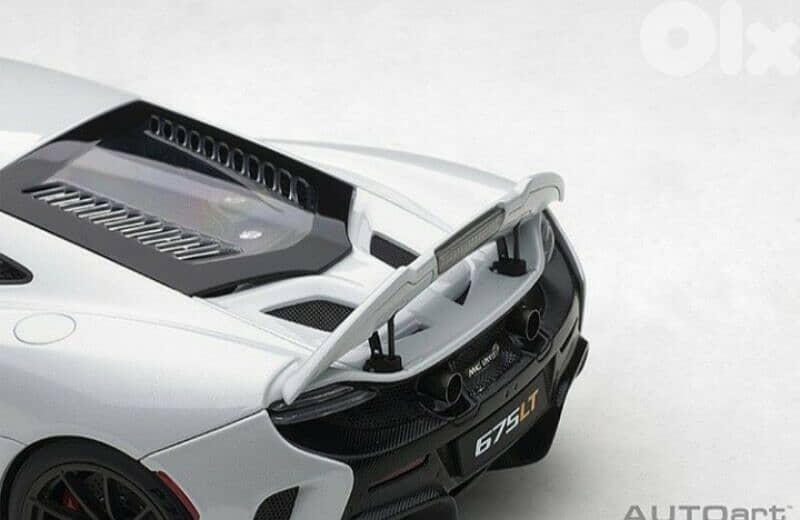 Mclaren 675LT diecast car model 1;18. 7