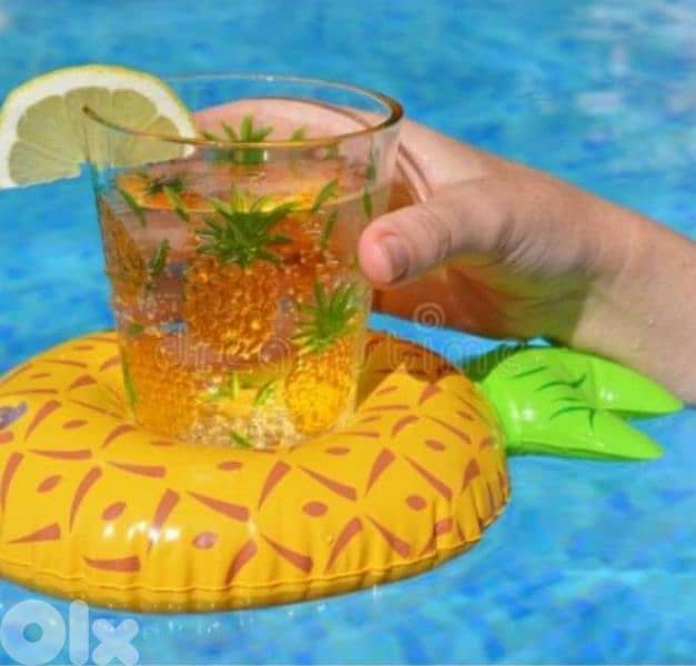 cute swimming pool floating mug holder 0