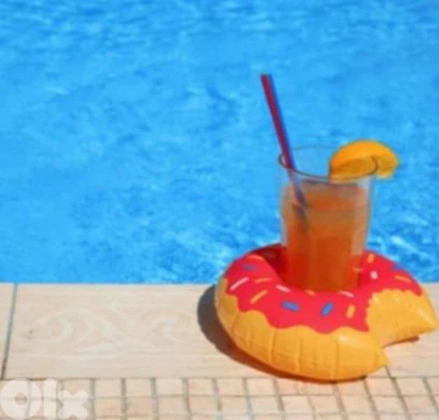 cute swimming pool floating mug holder 2