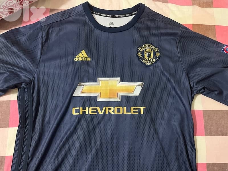 Rashford 10  manchester united blue adidas shirt for 10 $ 1
